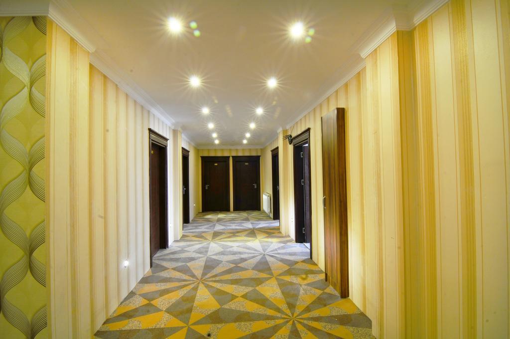 Hotel Dosco Van Eksteriør bilde