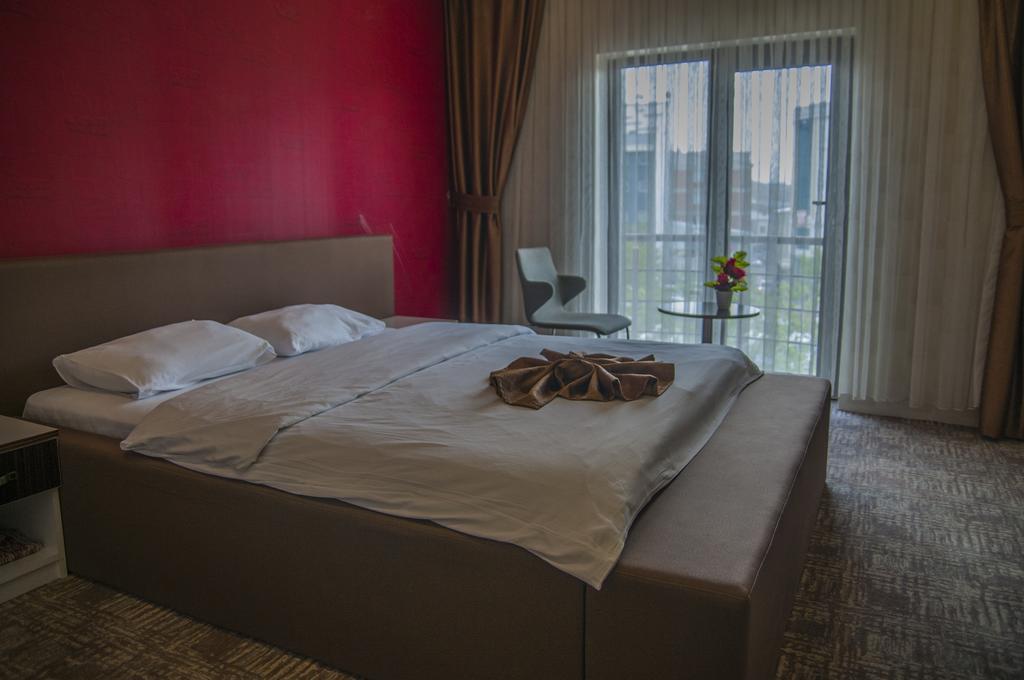 Hotel Dosco Van Eksteriør bilde