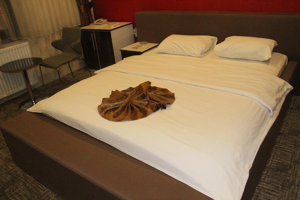 Hotel Dosco Van Eksteriør bilde